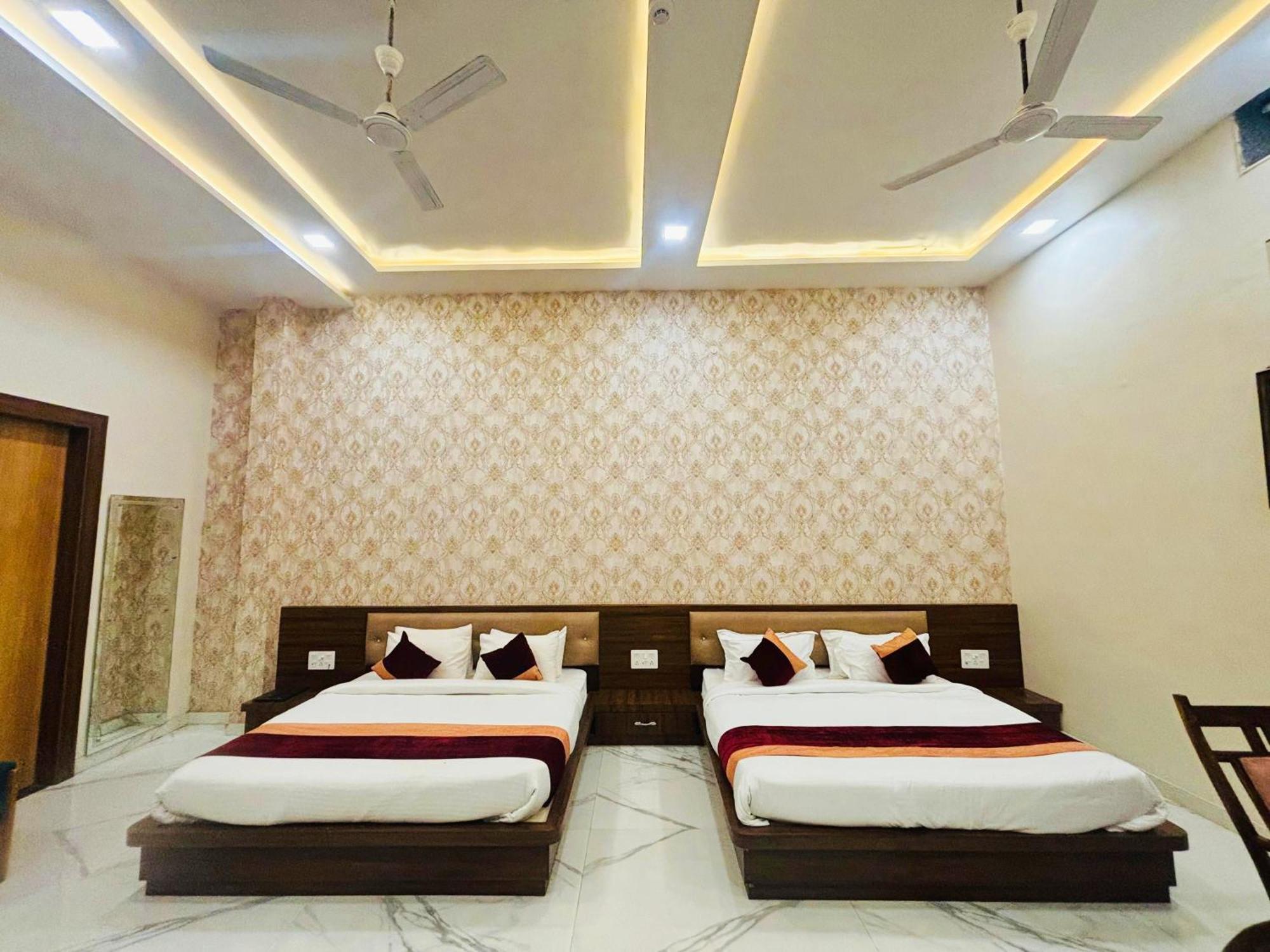 Hotel Amar Vilas & Resort Bharatpur Exterior foto